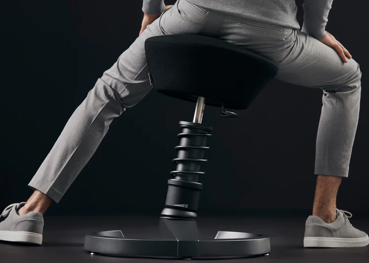 Ergonomische Stühle & Tische